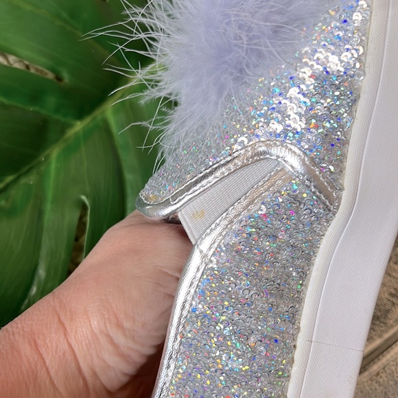 Kate Spade Latina Pom slip on - Picture 9 of 11